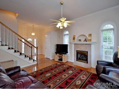 22 Westmont Dr, Asheville, NC 28806 - photo 4