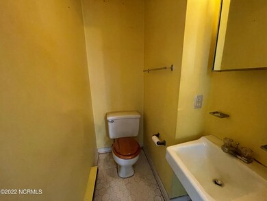 568 Main St, Winterville, NC 28590 - photo 6