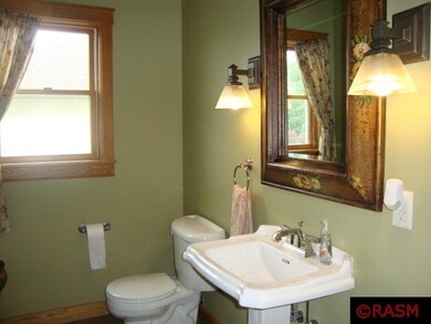 437 Woodhaven Ln, Mankato, MN 56001 - photo 4