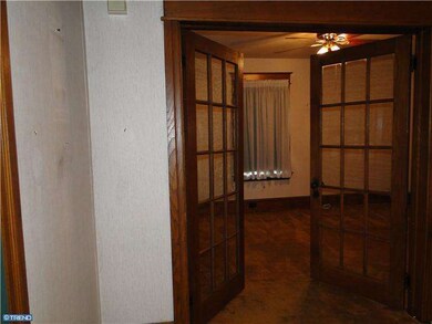 208 Thomson Ave, Paulsboro, NJ 08066 - photo 5