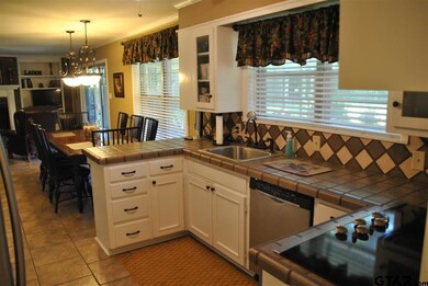 618 Sherry Ln, Tyler, TX 75701 - photo 6