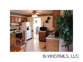 Large eat in kitchen
