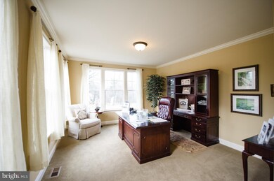 6701 Lake Dr, Warrenton, VA 20187 - photo 2