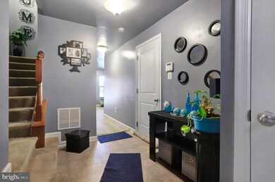 82 Creekside Ct, Falling Waters, WV 25419 - photo 3