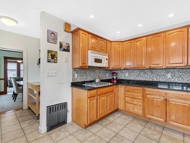 30 Bennett St unit 1, Waltham, MA 02453 - photo 7
