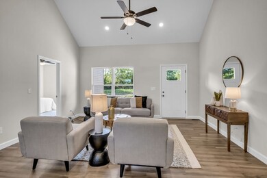 SUPER HOT LOCATION for Nashville Commuters!!! Approx. 45 Minutes to Nashville West Easy I-40 Access @ Exit 172