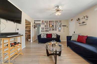 2202 Jammes Rd, Jacksonville, FL 32210 - photo 7