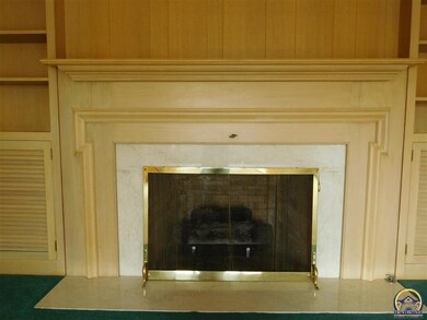 2823 SW Burlingame Rd, Topeka, KS 66611 - photo 4