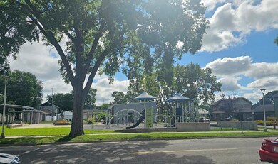 1322 5th Ave S, La Crosse, WI 54601 - photo 7