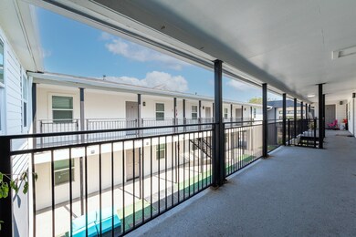 912 Church St unit 4, Galveston, TX 77550 - photo 7