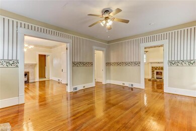 404 Lawsonville Ave, Reidsville, NC 27320 - photo 7