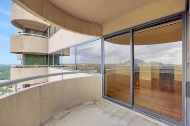 5000 Montrose Blvd unit 18C, Houston, TX 77006 - photo 7