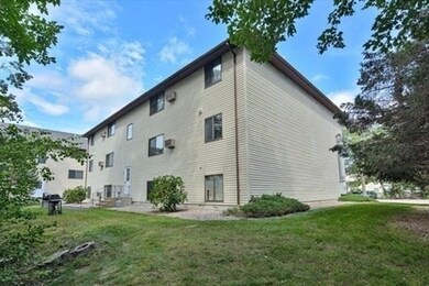 50 Juniper Rd unit C4, North Attleboro, MA 02760 - photo 3