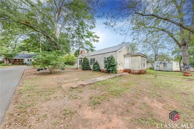 11 Mcarthur St, Commerce, GA 30529 - photo 2