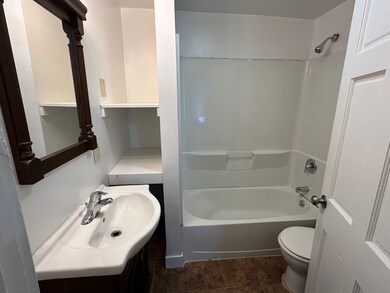 22 Roxbury Ct unit B, Keene, NH 03431 - photo 5