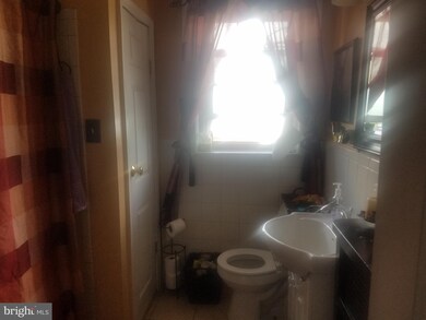 1049 Serrill Ave, Lansdowne, PA 19050 - photo 6