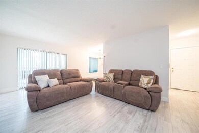 150 Pineview Rd Jupiter FL-large-003-9-1