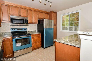 8659 Bent Arrow Ct, Springfield, VA 22153 - photo 3