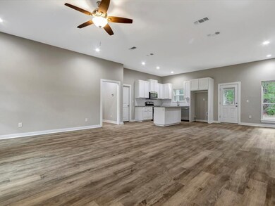 161 Dena Kay Dr, Lufkin, TX 75904 - photo 4