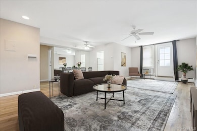 2 Fowler Ave unit 206, Lynbrook, NY 11563 - photo 6