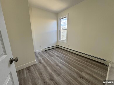 7 Franklin Ave unit 5, Harrison, NJ 07029 - photo 2