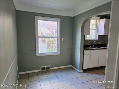 11466 Somerset Ave, Detroit, MI 48224 - photo 4