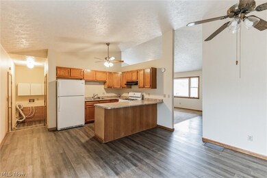 4248 Laurel Rd, Lorain, OH 44055 - photo 7