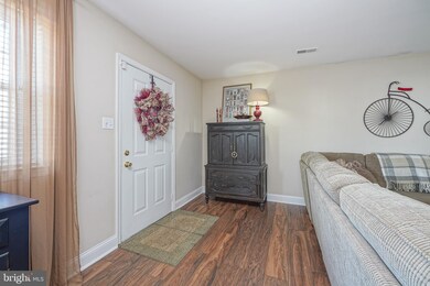 143 Covered Bridge Ct, Sewell, NJ 08080 - photo 4