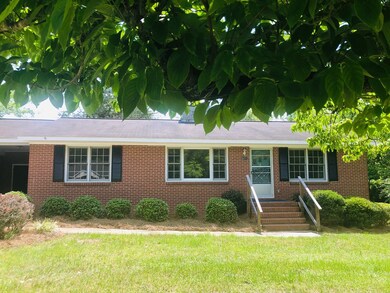 831 W Main St, Uvalda, GA 30473 - photo 2