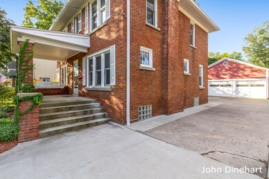 412 E Jefferson St, Grand Ledge, MI 48837 - photo 3