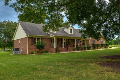 1995 S Cannon Blvd, Shelbyville, TN 37160 - photo 5