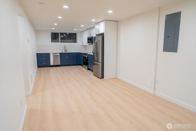 4015 SW Thistle St unit B, Seattle, WA 98136 - photo 3