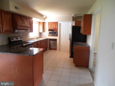 15 Babcock Ln, Willingboro, NJ 08046 - photo 2