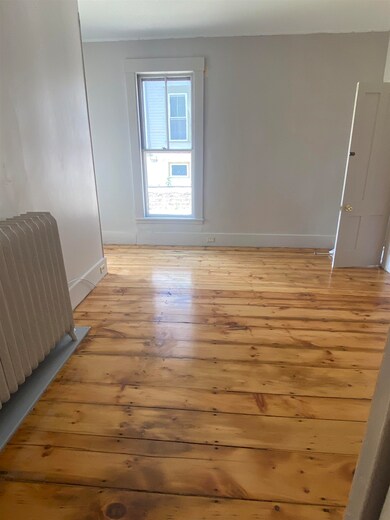 76 Warren St, Concord, NH 03301 - photo 2