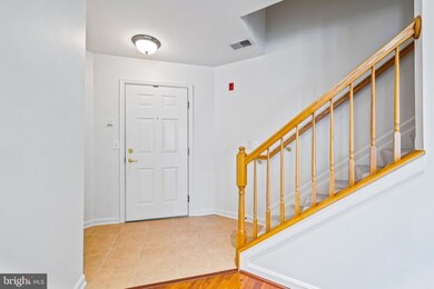 302 Wyndham Cir unit 302L, Owings Mills, MD 21117 - photo 3