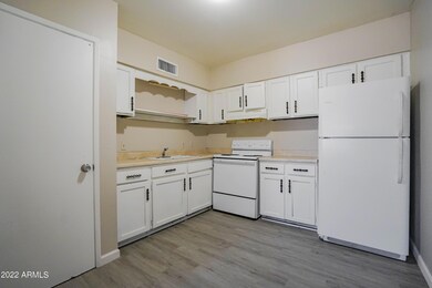 2330 E Broadway Rd unit B, Mesa, AZ 85204 - photo 6