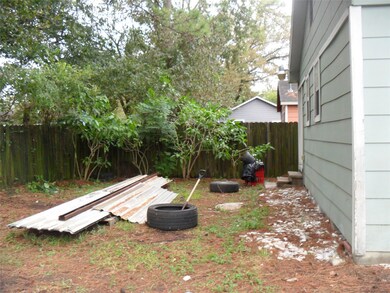 3512 Collingsworth St, Houston, TX 77026 - photo 6