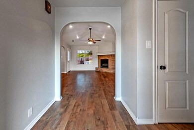 306 Bryant St, Pottsboro, TX 75076 - photo 6