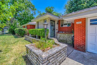 1306 Melrose
