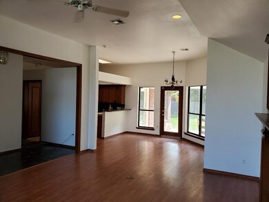 2705 Tropicana Ave, Norman, OK 73071 - photo 4