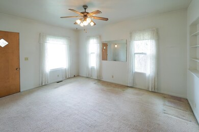 729 River St-106