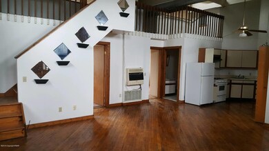 633 Mckinley St unit 201, Hazleton, PA 18201 - photo 4