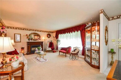 780 Fetters Ln, Allentown, PA 18106 - photo 3