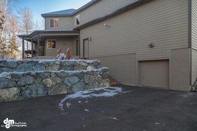 Bonus_Garage_DMD_8911-SMALL[1]