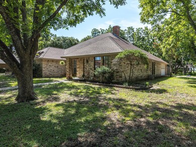 2803 Gleneagles Dr, Ennis, TX 75119 - photo 5