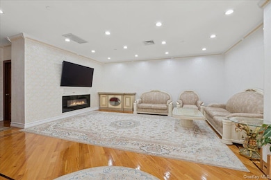 99-31 66th Ave unit 7B, Rego Park, NY 11374 - photo 5