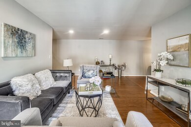 19904 Appledowre Cir, Germantown, MD 20876 - photo 2