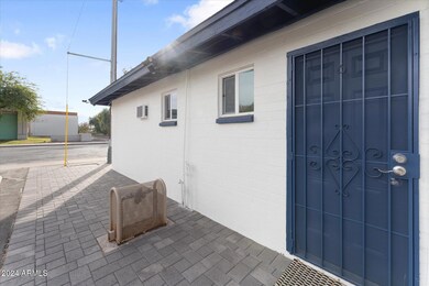 299 S Oregon St unit 6, Chandler, AZ 85225 - photo 2