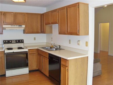 1423 Bradshaw Dr, Columbia, TN 38401 - photo 6