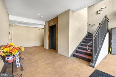 194 Bucktown Crossing unit 3F, Pottstown, PA 19465 - photo 3